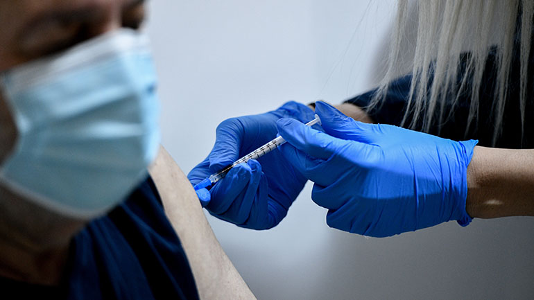 Μ. Θεμιστοκλέους: Από τον Ιούνιο οι ηλικίες 40-44 θα μπορούν να κλείνουν ραντεβού για όλα τα εμβόλια Μ. Θεμιστοκλέους: Από τον Ιούνιο οι ηλικίες 40-44 θα μπορούν να κλείνουν ραντεβού για όλα τα εμβόλια